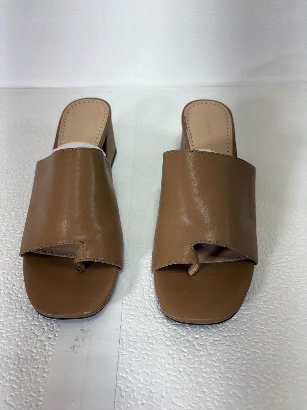 Adrienne Vittadini Camel Brown Leather Toe-Loop Slide Mules s254